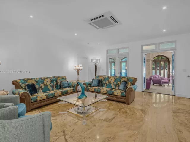 Продажа дома по адресу 1710 S Miami Ave - фото 7329443