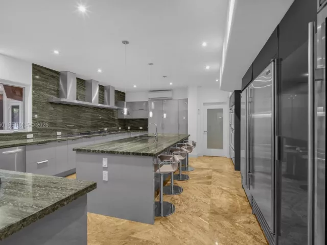 Продажа дома по адресу 1710 S Miami Ave - фото 7329450