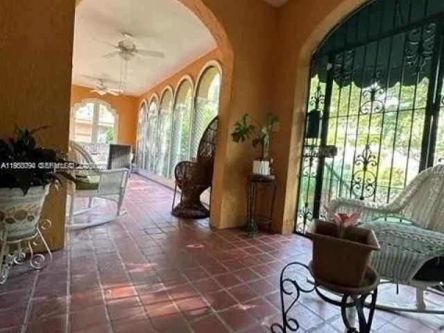 Дом в аренду по адресу 1103 Genoa St - фото 7471268