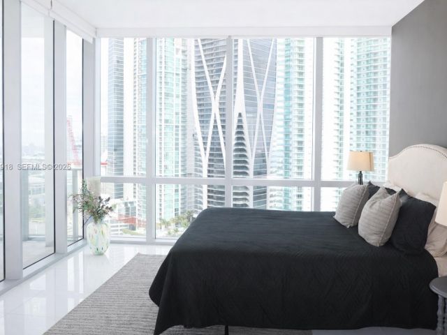 Квартира в аренду номер2401 - фото 7333383