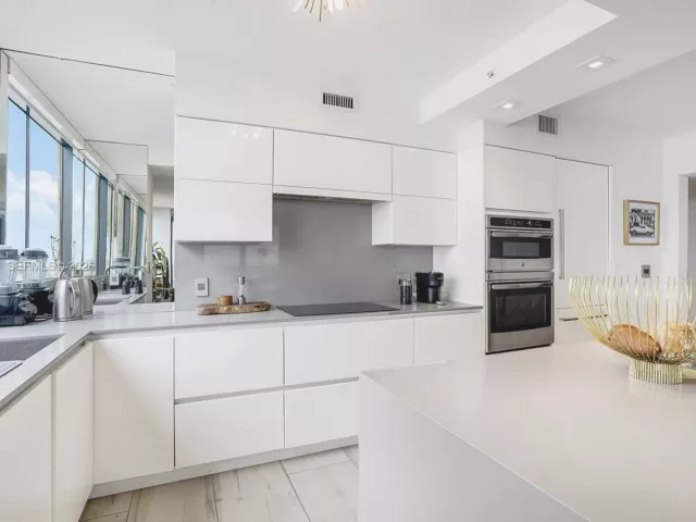 Продажа квартиры #2414 - фото 7343595