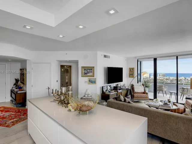 Продажа квартиры #2414 - фото 7343597