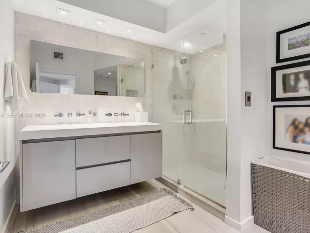 Продажа квартиры #2414 - фото 7343584