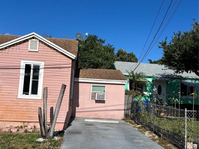 Продажа дома по адресу 1023 N 25th Ave - фото 7462721