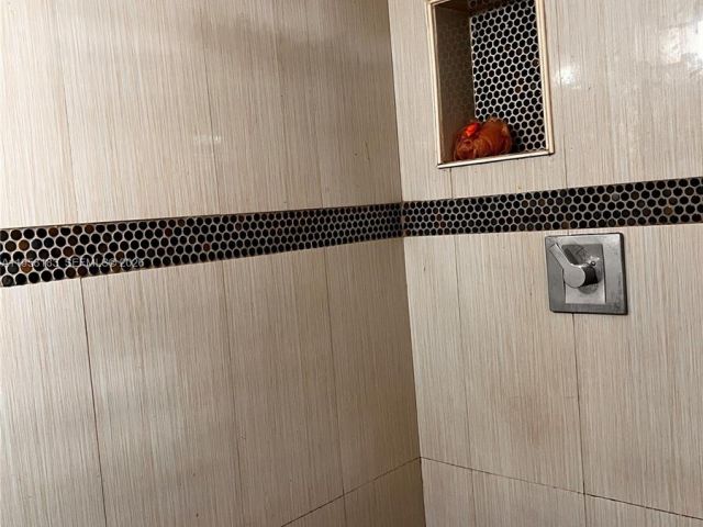 Продажа дома по адресу 1023 N 25th Ave - фото 7462728