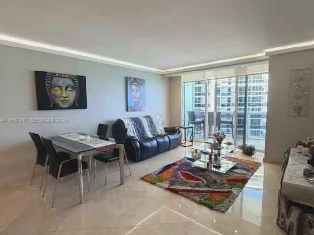 Квартира в аренду номер3810 - фото 7334704