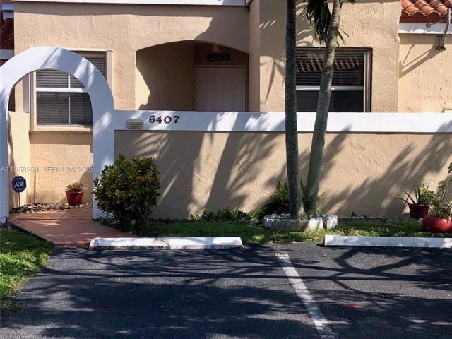 Дом в аренду по адресу 6407 SW 132nd Ct Cir 0 - фото 7464190