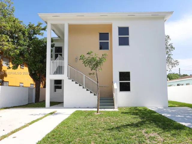 Дом в аренду по адресу 1221 NW 45th St A - фото 7331510