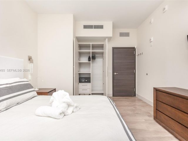 Продажа квартиры #N329 - фото 7406082