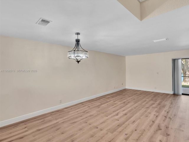 Дом в аренду по адресу 1193 NW 98th Ter 134 - фото 7331333