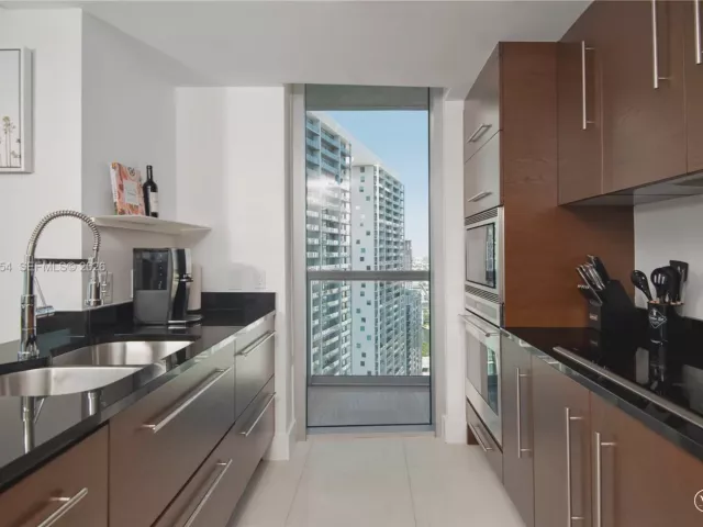 Продажа квартиры #3208 - фото 7382280