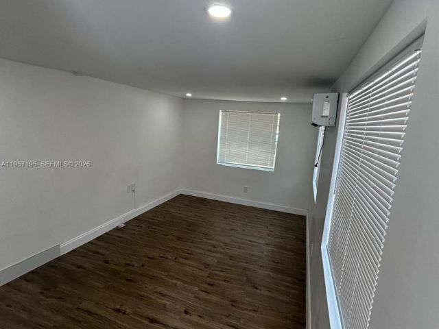 Продажа дома по адресу 2331 Coolidge St - фото 7428541