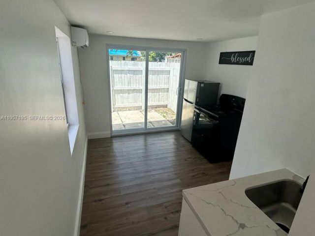 Продажа дома по адресу 2331 Coolidge St - фото 7428543