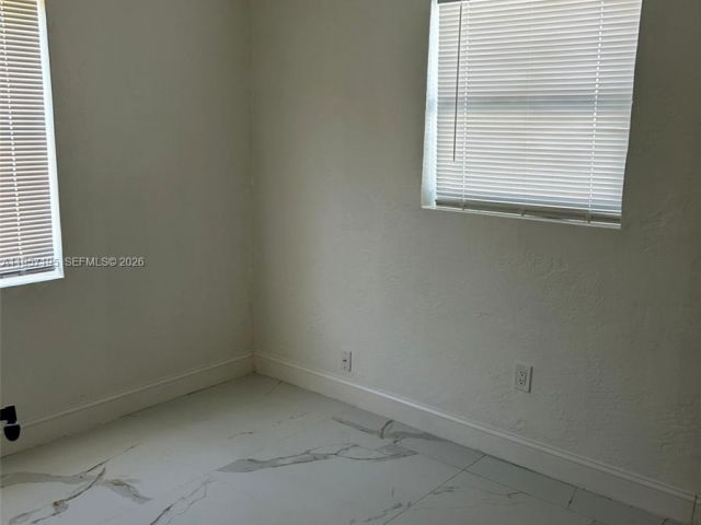 Продажа дома по адресу 2331 Coolidge St - фото 7428545