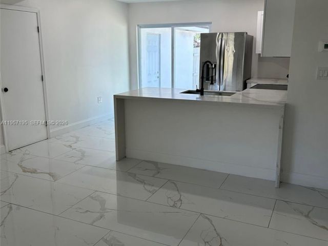 Продажа дома по адресу 2331 Coolidge St - фото 7428551