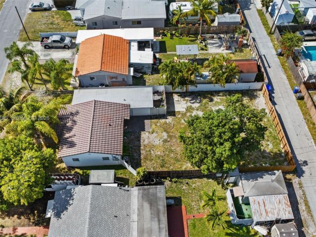 Продажа дома по адресу 2331 Coolidge St - фото 7428558