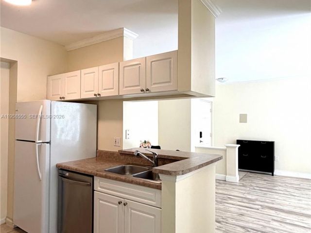 Квартира в аренду номер2419 - фото 7450182