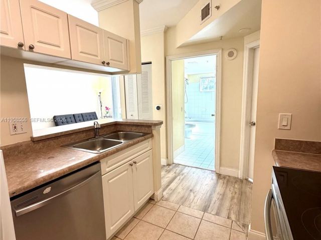 Квартира в аренду номер2419 - фото 7450183