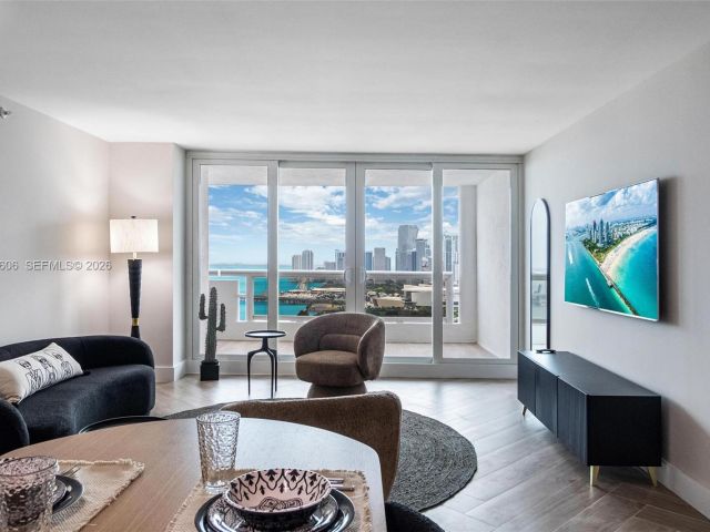 Продажа квартиры #A-3755 - фото 7334275