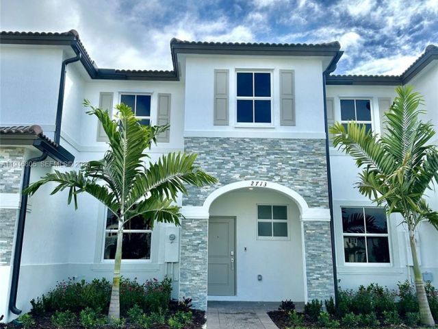 Дом в аренду по адресу 2713 SE 26 Rd . - фото 7475042