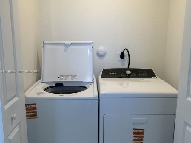 Дом в аренду по адресу 2713 SE 26 Rd . - фото 7475054