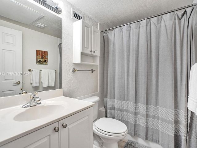 Квартира в аренду номер1628 (Available June 20) - фото 7477429