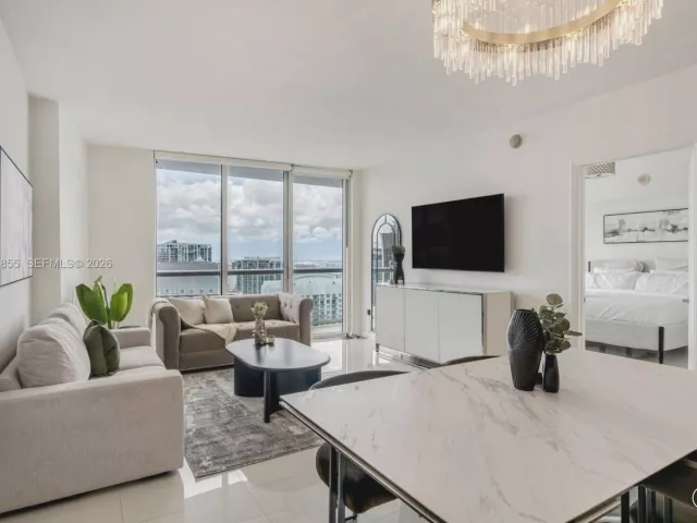 Продажа квартиры #4706 - фото 7382303