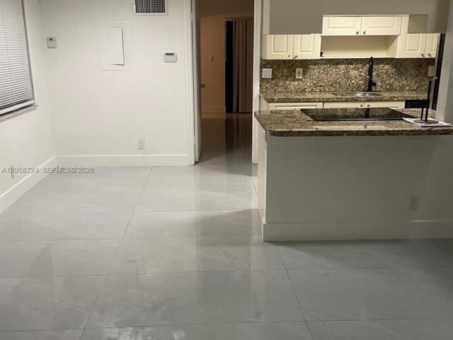 Дом в аренду по адресу 1455 Holly Heights Dr 40 - фото 7468975