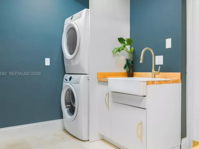Продажа дома по адресу 13724 SW 92nd Ct - фото 9069524