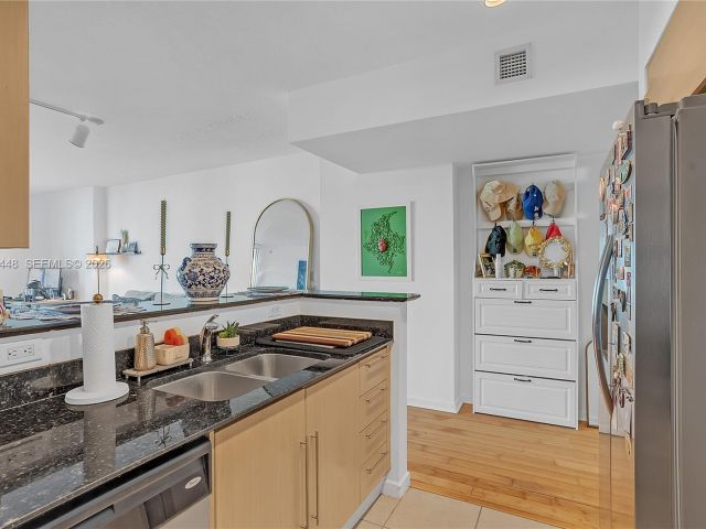 Продажа квартиры #3117 - фото 7338113