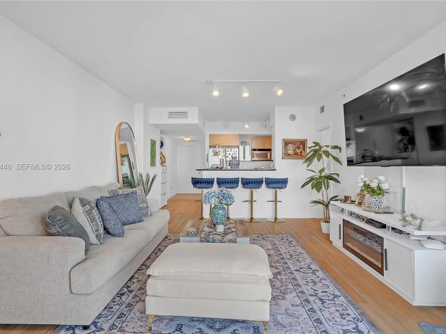 Продажа квартиры #3117 - фото 7338115