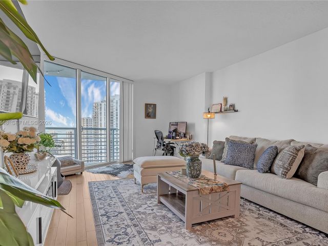 Продажа квартиры #3117 - фото 7338117