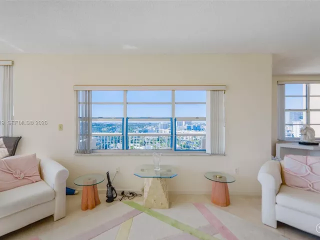 Продажа квартиры #12R - фото 7341528