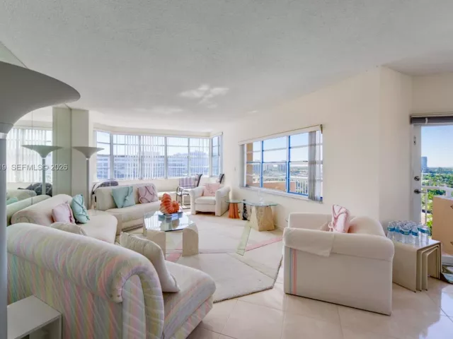 Продажа квартиры #12R - фото 7341531