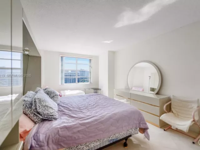 Продажа квартиры #12R - фото 7341522