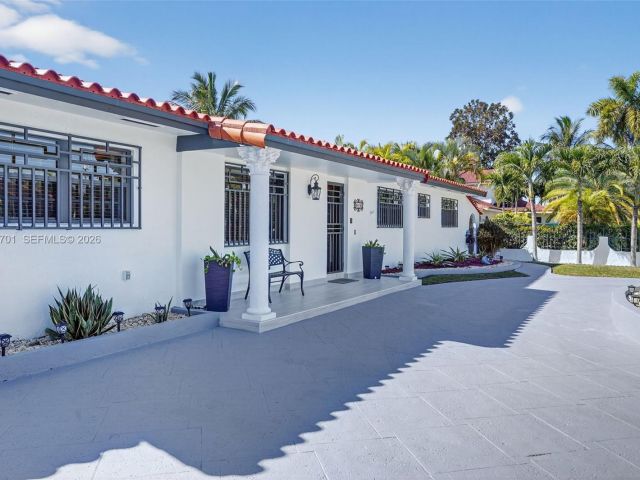 Продажа дома по адресу 9410 SW 42nd St - фото 7434026