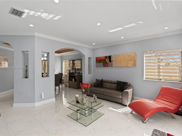 Продажа дома по адресу 3281 SW 145th Ave - фото 7463807