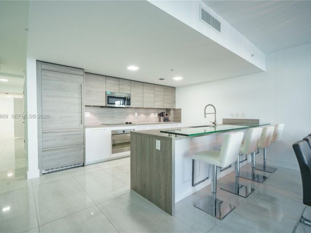 Продажа квартиры #1704 - фото 7339954