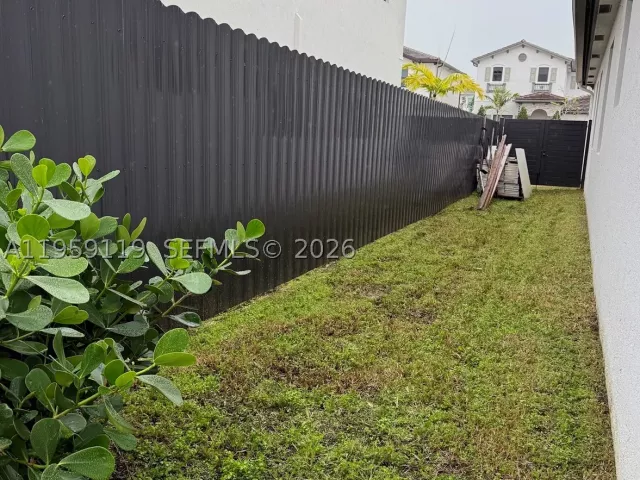 Продажа дома по адресу 23320 SW 132nd Pl - фото 8885654