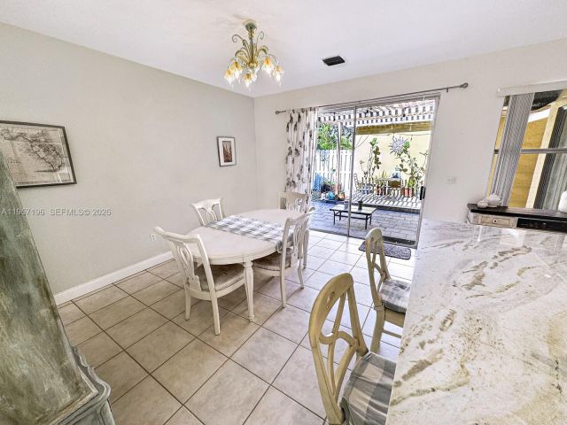 Продажа дома по адресу 4100 Fern Forest Rd - фото 7410429