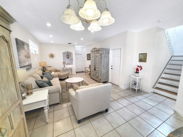 Продажа дома по адресу 4100 Fern Forest Rd - фото 7410436