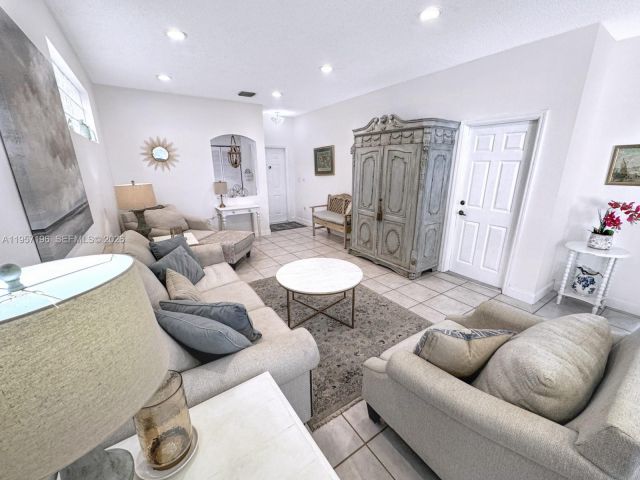 Продажа дома по адресу 4100 Fern Forest Rd - фото 7410437