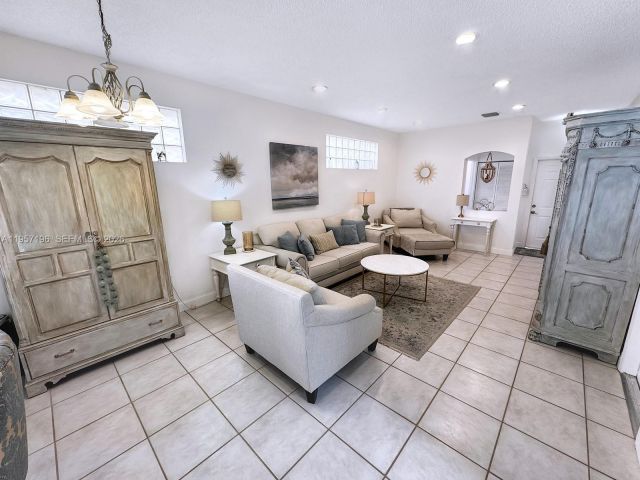 Продажа дома по адресу 4100 Fern Forest Rd - фото 7410439