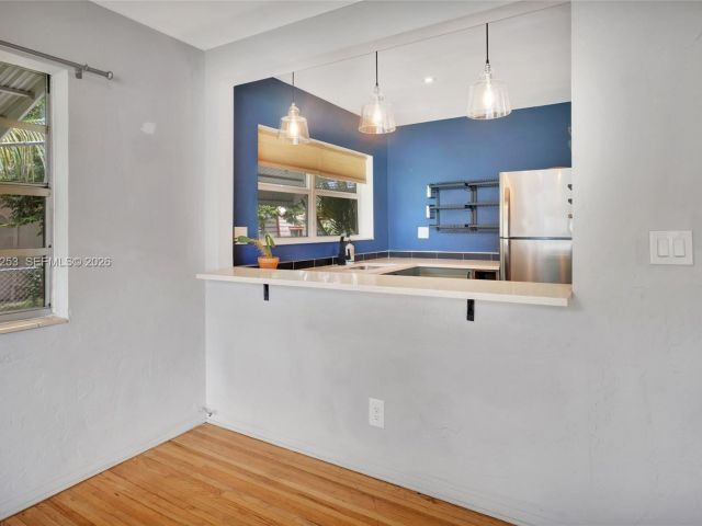 Дом в аренду по адресу 517 S 19th Ave 517 - фото 7474403