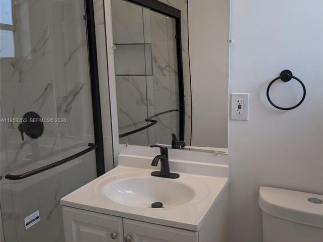 Дом в аренду по адресу 517 S 19th Ave 517 - фото 7474406