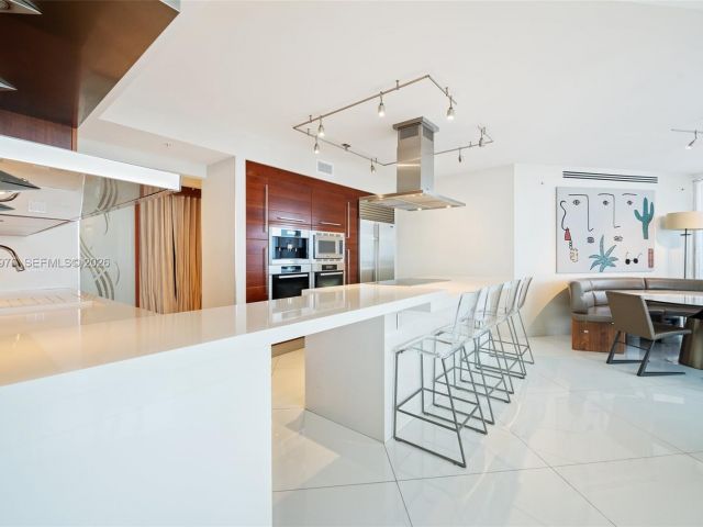 Продажа квартиры #5201 - фото 7345339