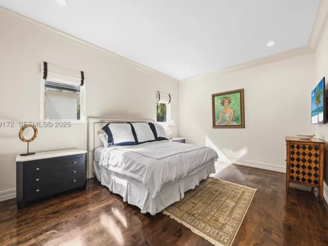 Продажа дома по адресу 8400 SW 52nd Ave - фото 9087269