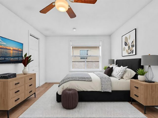 Дом в аренду по адресу 2800 NW 6th Ct - фото 7445137