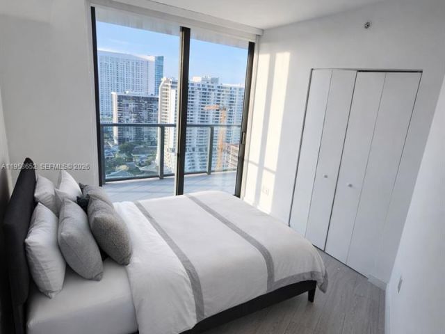 Продажа квартиры #2401 - фото 7344934