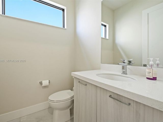 Продажа дома по адресу 8118 NW 46th Ter - фото 7427601